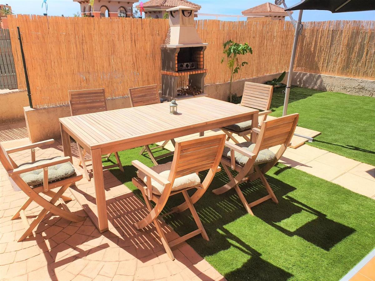 Espacioso Apartamento Con Preciosos Jardines Y Bbq 이슬라 플라나 외부 사진